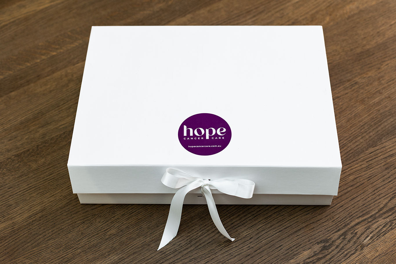 The HOPE Deluxe Chemo Gift Pack For Her